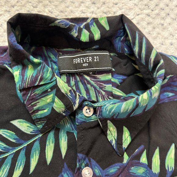 Forever 21 Shirt Mens Medium Black Green Leaf Short Sleeve Button Front Hawaiian - Picture 4 of 9